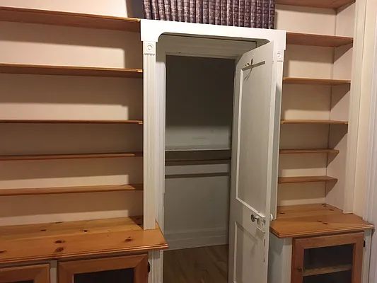 Rented by Eric Goodman Realty Corp | media 44