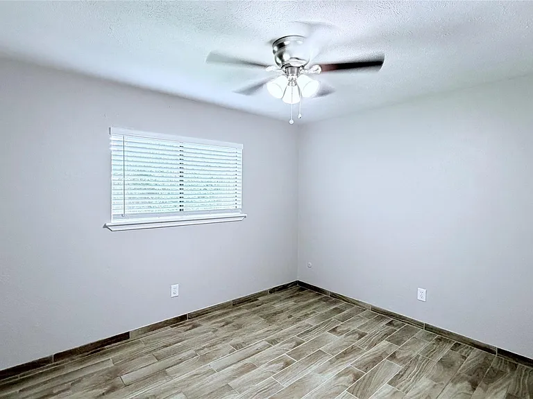 15507 Mira Monte Dr — Photo 23