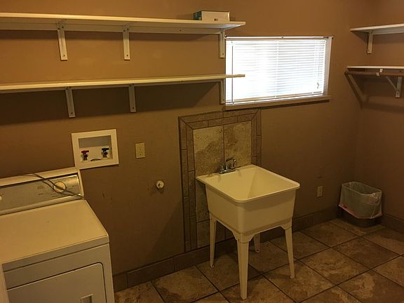 2nd image of 3421 Eugenio St