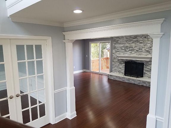 3rd image of 23090 Baypoint Dr