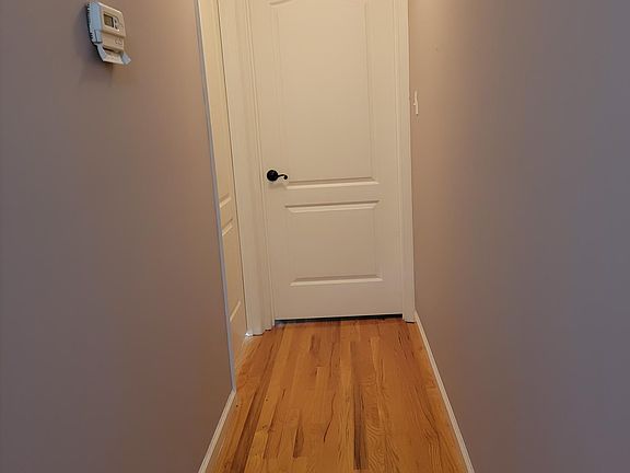 3rd image of 88 Santa Monica Ln