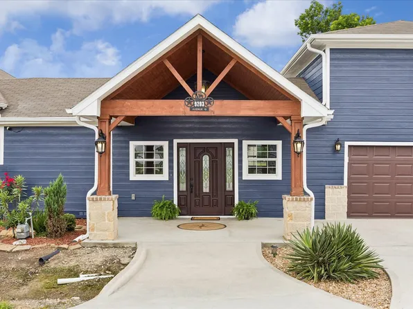 9203 Avenue G, Liverpool, TX 77577