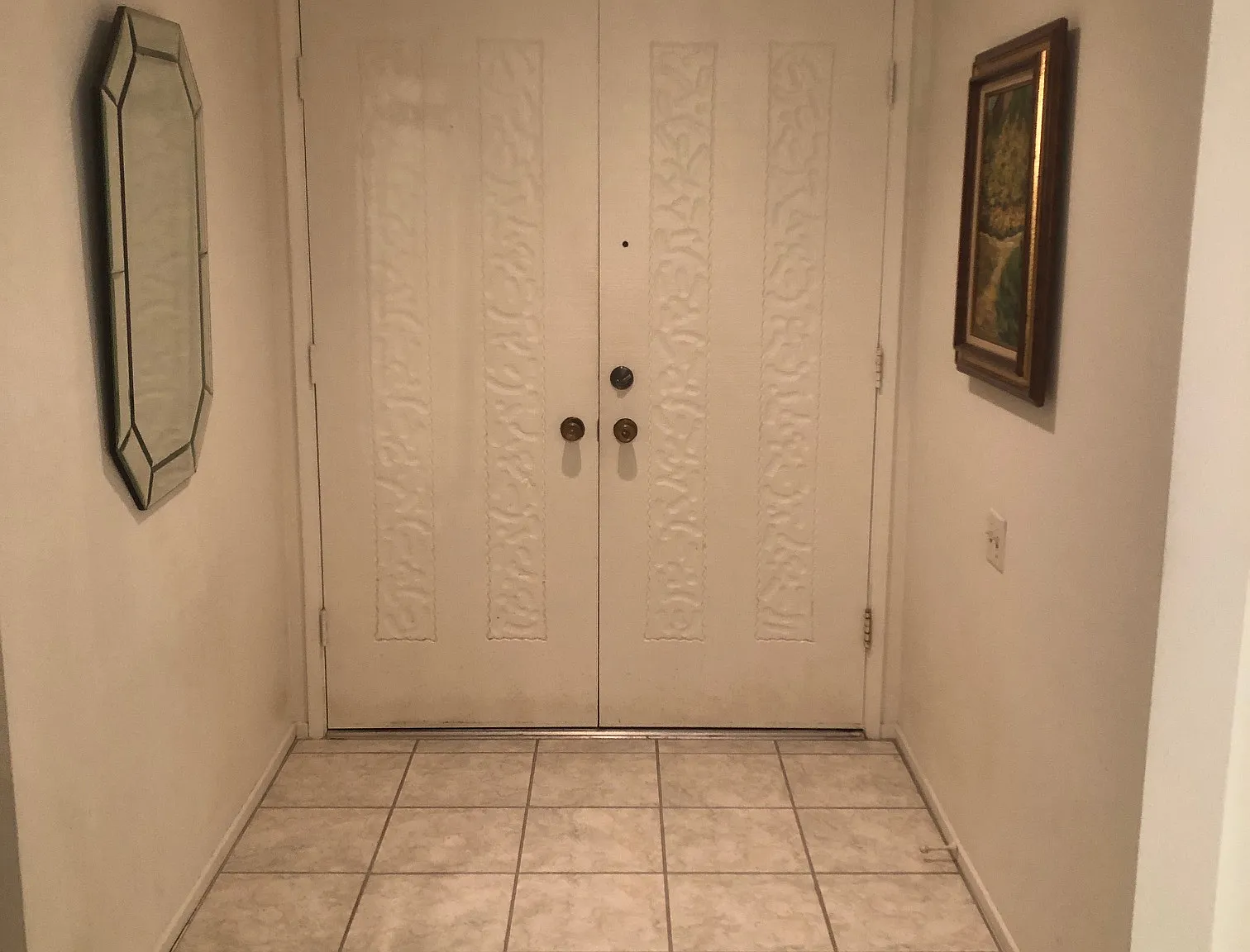 2 bed, 1195 sqft, $1,900 — Photo 1