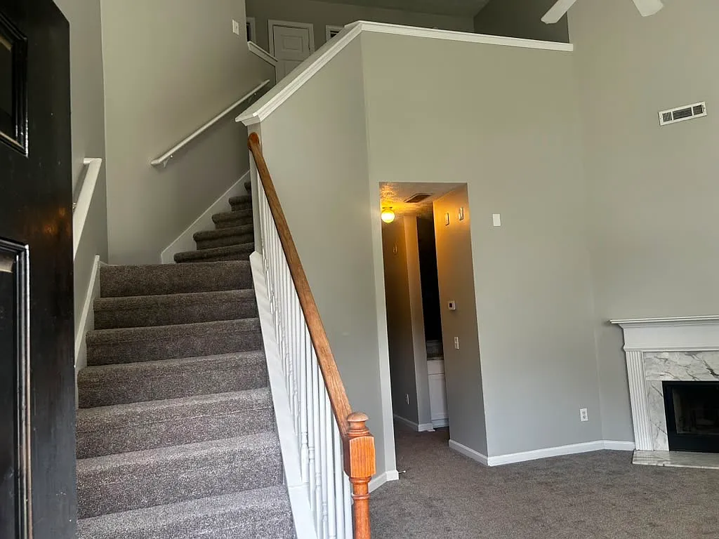 3 bed, 1566 sqft, $2,000 — Photo 2