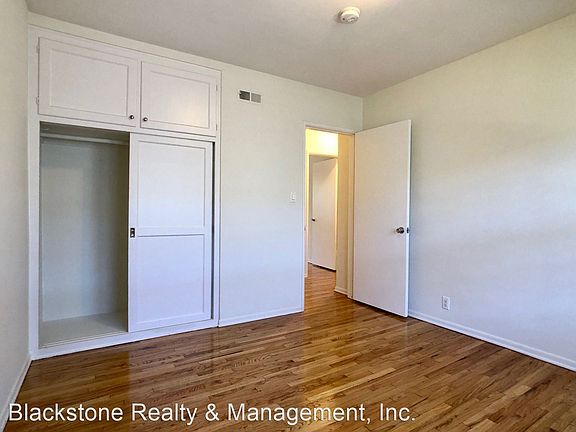 4th image of 11000 Massachusetts Ave
