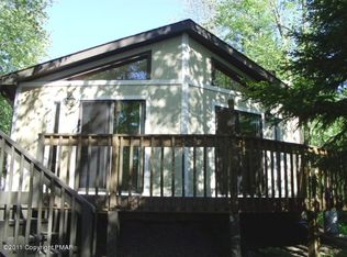 155 Nadine Blvd, Pocono Summit, PA