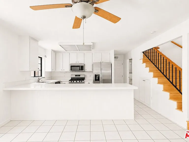 3113 Thatcher Ave — Photo 4