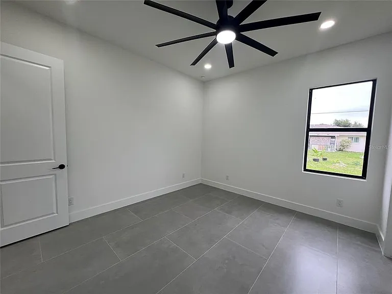 21492 Dollard Ave — Photo 19