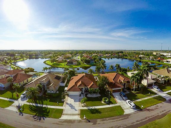 2nd image of 10634 Paso Fino Dr