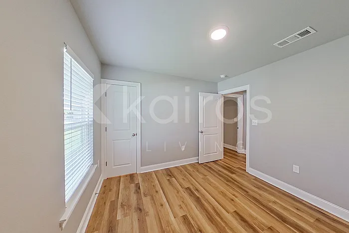 13724 Willowmore Dr — Photo 15