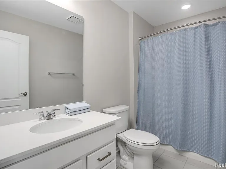 43173 Atwood Ave — Photo 25