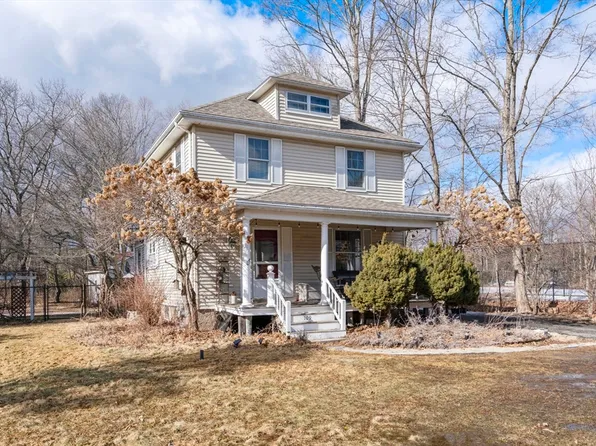 109 Franklin St, Wrentham, MA 02093