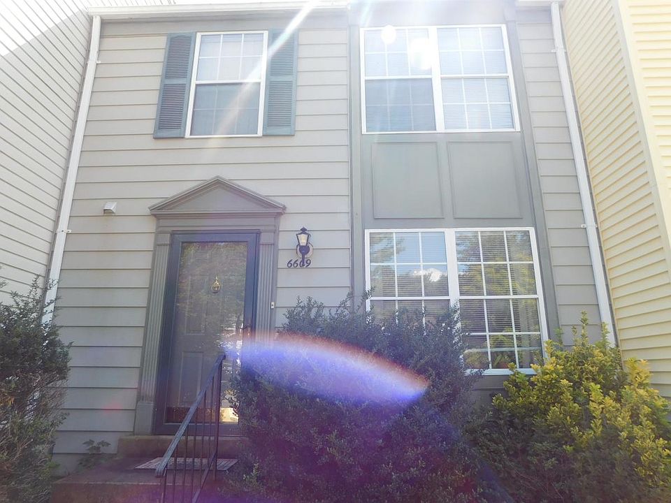 1st image of 6609 Rockleigh Way