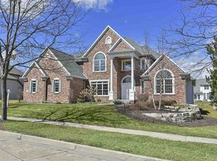 416 E Haddonstone Dr, Appleton, WI 54913