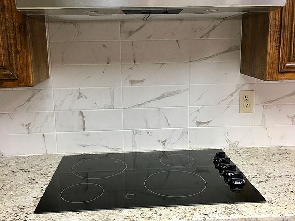 Custom slab granite counters