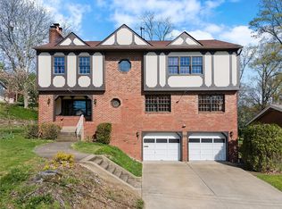 324 Maize Dr, Pittsburgh, PA 15236