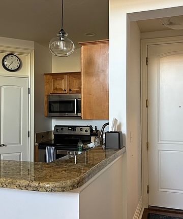 3rd image of 150 S 300 E APT 406