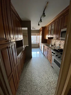 Rented by Keller Williams NYC | media 18