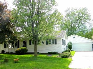 1787 Kuhl Kort, Essexville, MI
