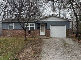 2312 N Robberson Ave, Springfield, MO 65803