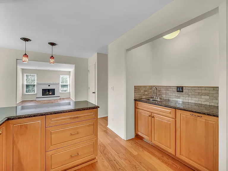 1100 Lockwood Dr — Photo 11