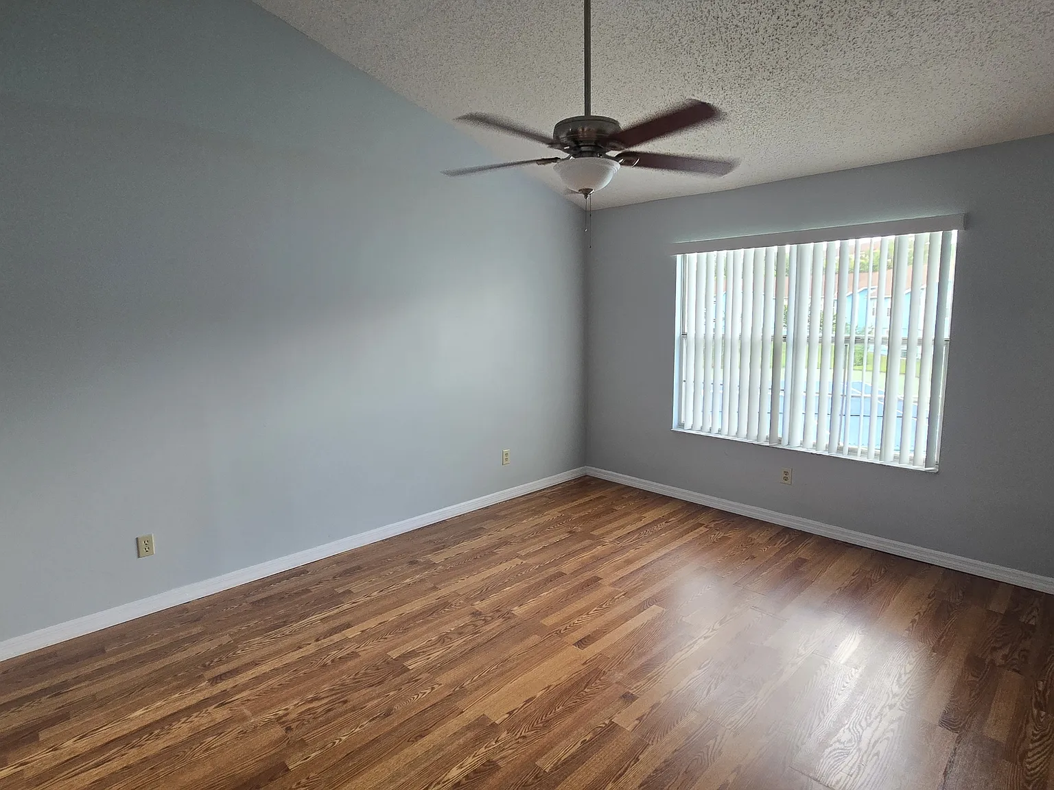 2747 N Poinciana Blvd 12 Kissimmee FL 34746 - 1 — Photo 2