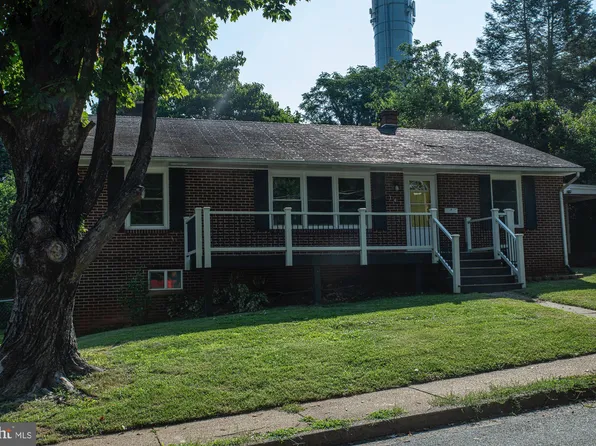 147 S Almond St, Orange, VA 22960