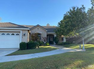 11515 Clarion River Dr, Bakersfield, CA 93311