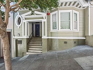 2nd image of 2038 Leavenworth St