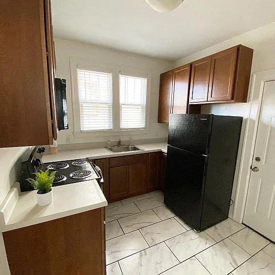 5808 Baker St — Photo 5