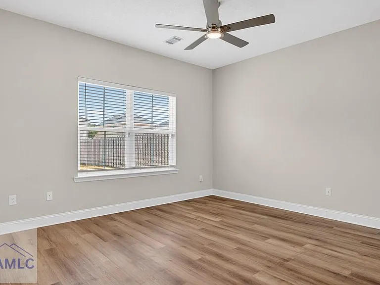 1026 Grayson Ave — Photo 7