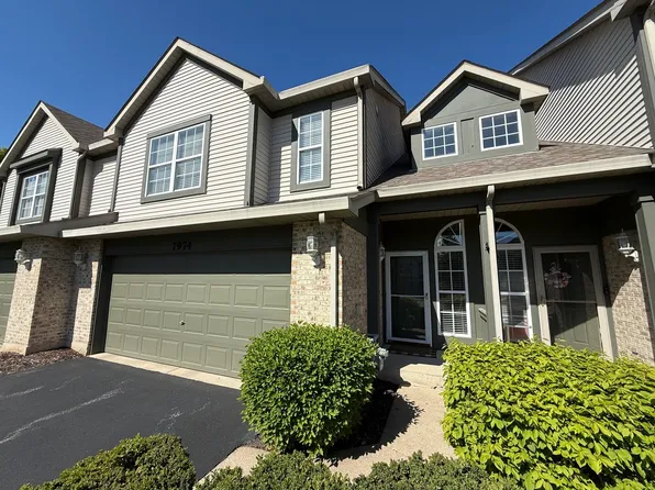 7974 Hedgewood Dr, Darien, IL 60561