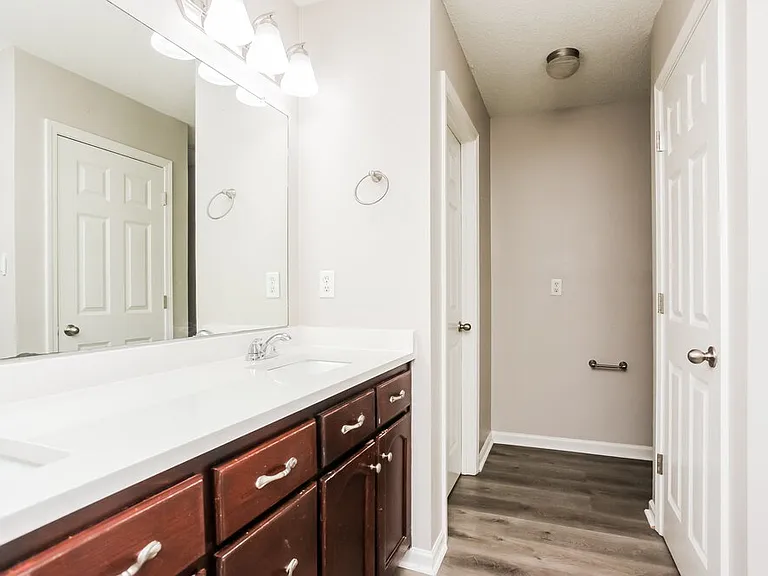 10218 Cottage Oaks Cv — Photo 11