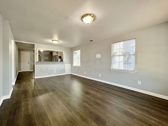 3rd image of 2625 E 12th St