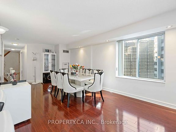 4th image of 33 University Ave #1109