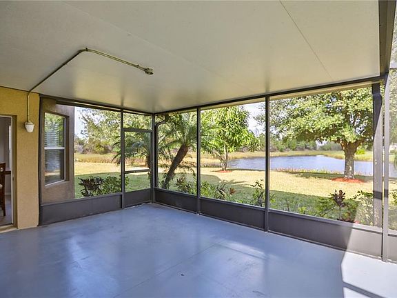 3rd image of 6839 Guilford Bridge Dr