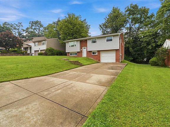 3rd image of 408 Hazelnut Dr