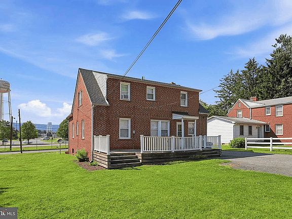 2nd image of 624 Military Rd