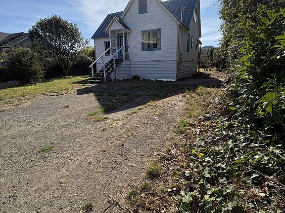 4th image of 64183 Watsonville Rd
