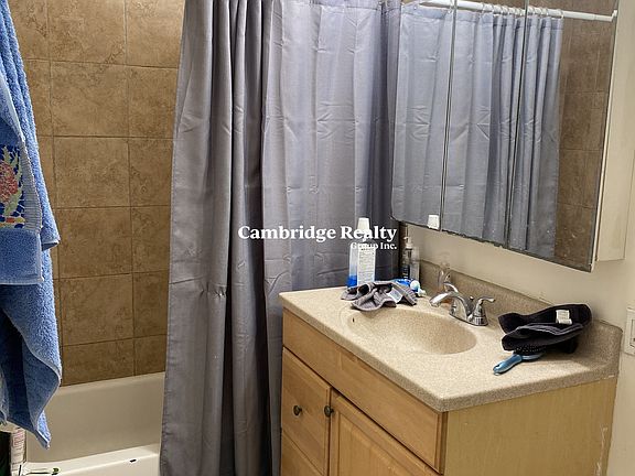 3rd image of 91-93 Calumet St #3T