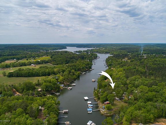 Image 5: Lake Location