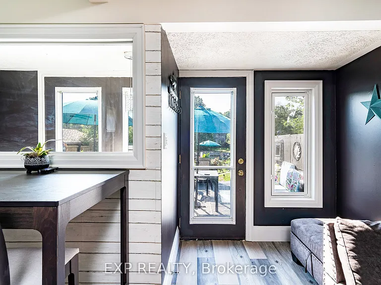 27 Sunnidale Rd S — Photo 5