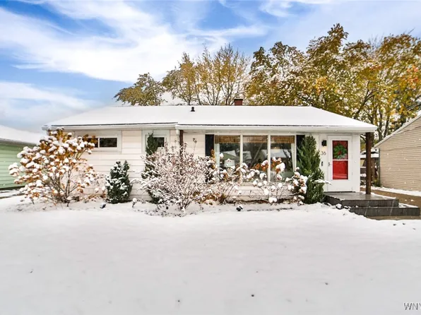 36 Kelvin Dr, Buffalo, NY 14223