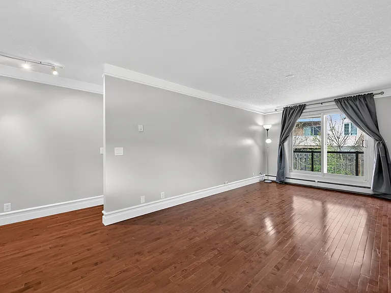 644 Meredith Rd NE #203 — Photo 12