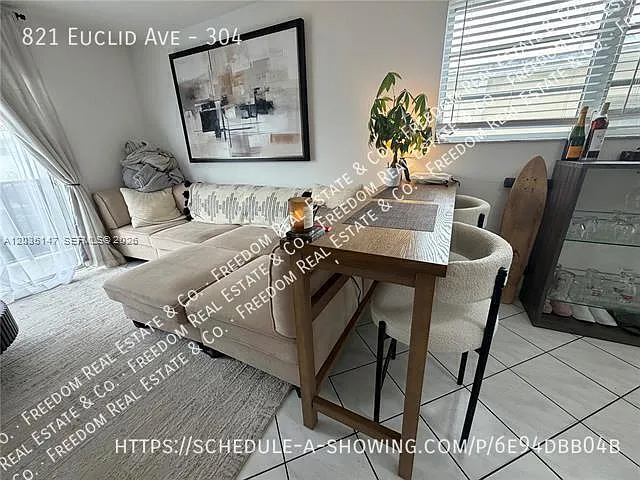 821 Euclid Ave #304 — Photo 5
