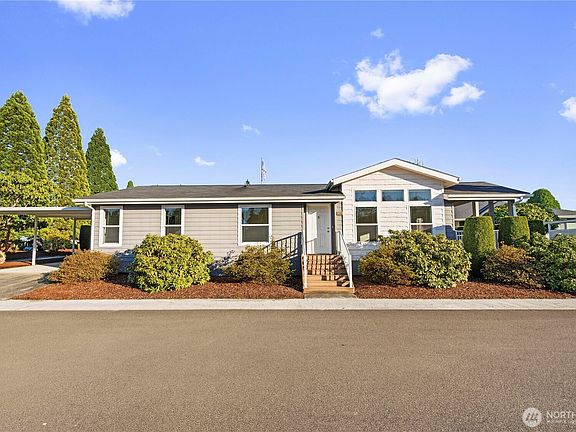 2nd image of 23825 15th Avenue SE #186
