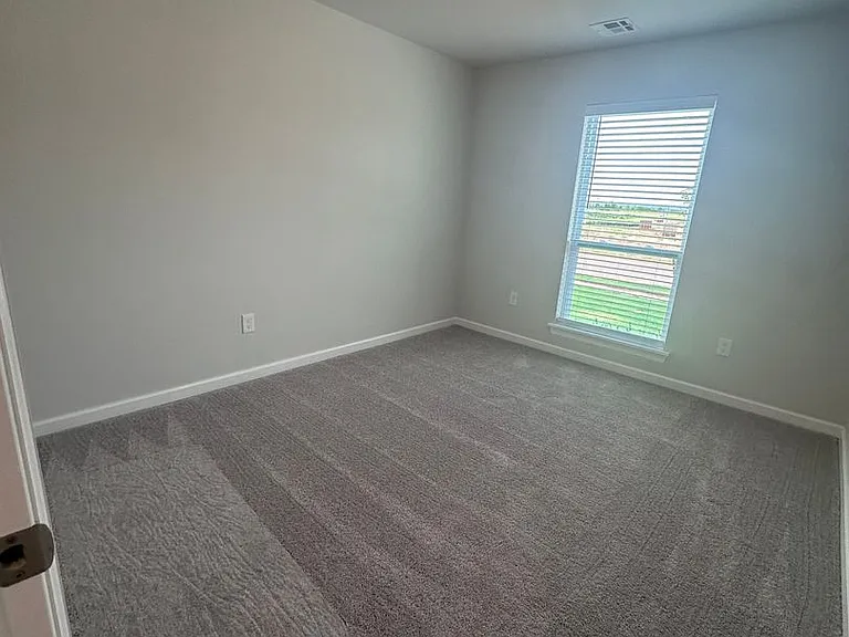 4021 Caraway Ln — Photo 10