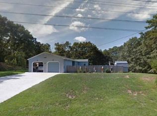 47 Sand Hill Rd, Coventry, RI 02827