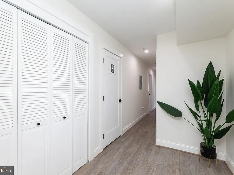 734 Kenyon St NW #2 — Photo 17