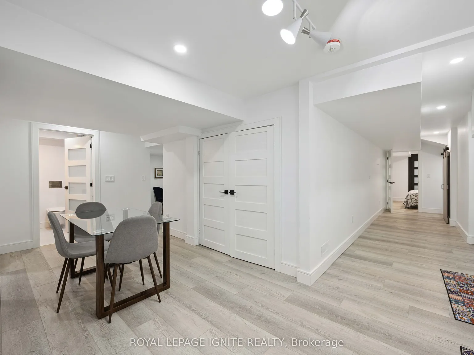 2 bed, $1,999 — Photo 4